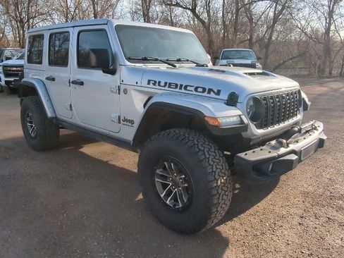 Used 2024 Jeep Wrangler Unlimited Rubicon 392 AWD/4WD image 2