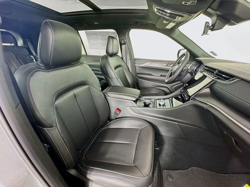 New 2025 Jeep Grand Cherokee L Limited image 33