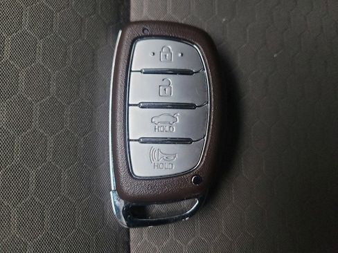 Used 2020 Hyundai Elantra Value Edition w/ Cargo Package (C1) image 32