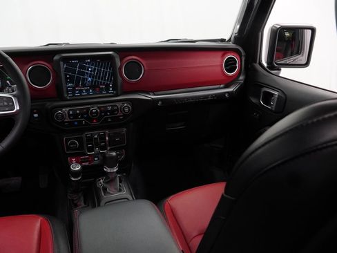 Used 2023 Jeep Wrangler Unlimited Rubicon 4xe AWD/4WD image 32