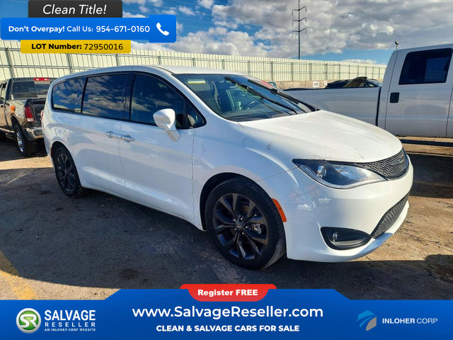 Used 2020 Chrysler Pacifica Touring w/ S Appearance Package FWD image 5