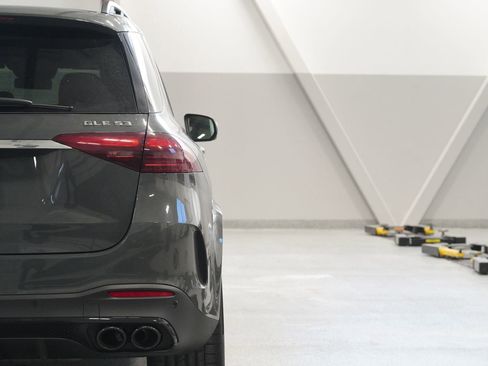 New 2026 Mercedes-Benz GLE 53 AMG 4MATIC image 14