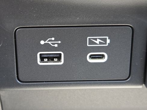 New 2026 Honda Odyssey Touring image 9
