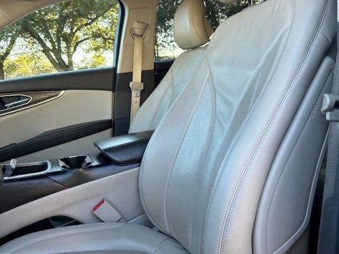 Used 2017 Lincoln MKX Select w/ Select Plus Package image 25