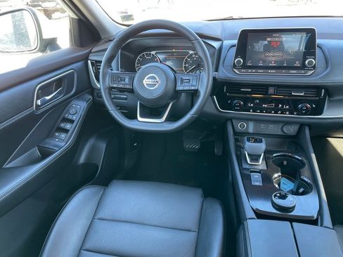 Certified 2023 Nissan Rogue SV w/ SV Premium B Package image 7