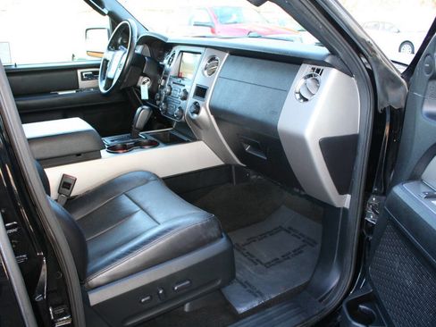 Used 2016 Ford Expedition EL XLT w/ Equipment Group 202A image 21