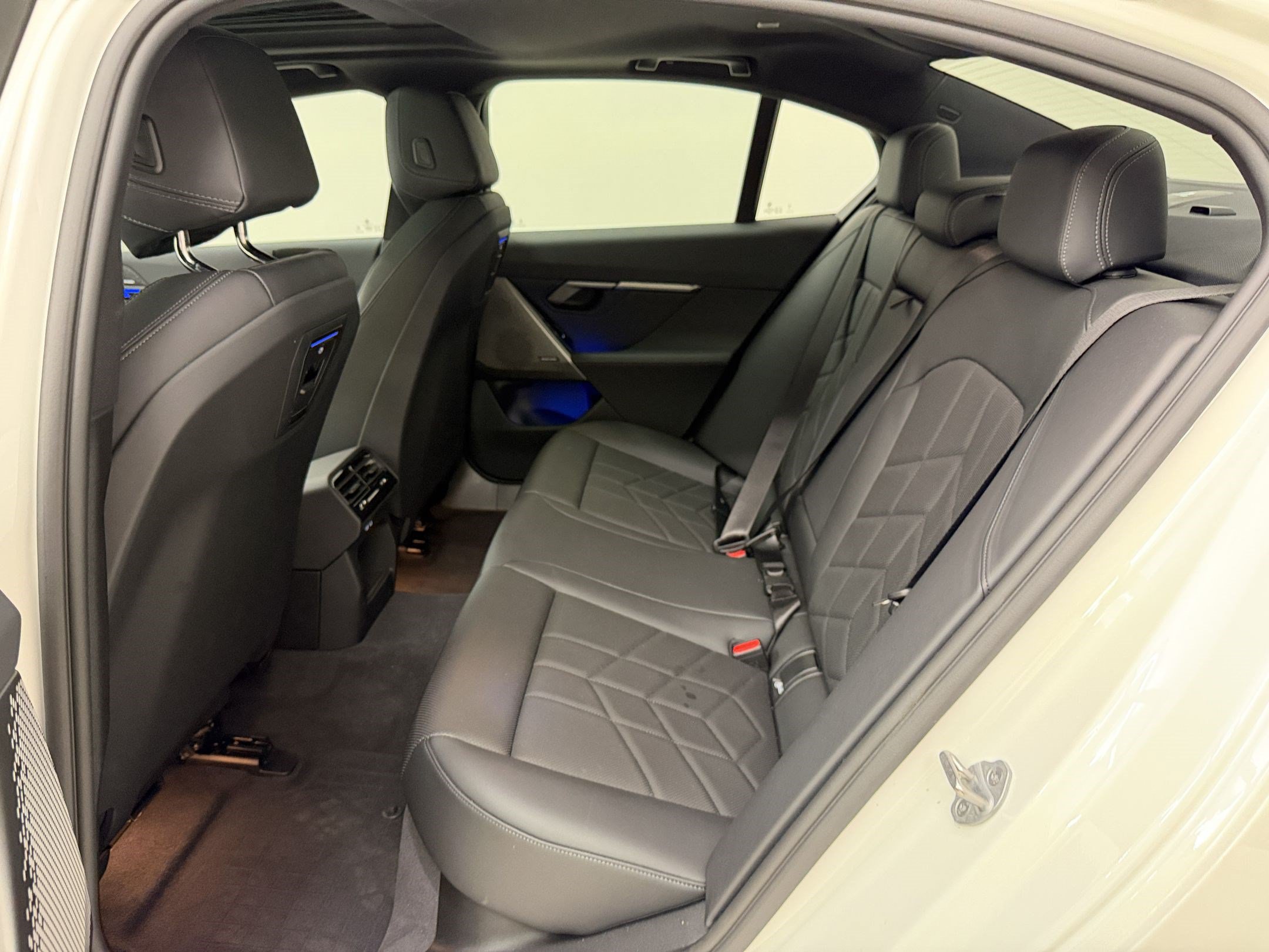 Used 2026 BMW 530i RWD image 23