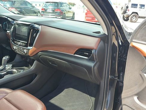 Used 2018 Chevrolet Traverse High Country AWD/4WD image 77