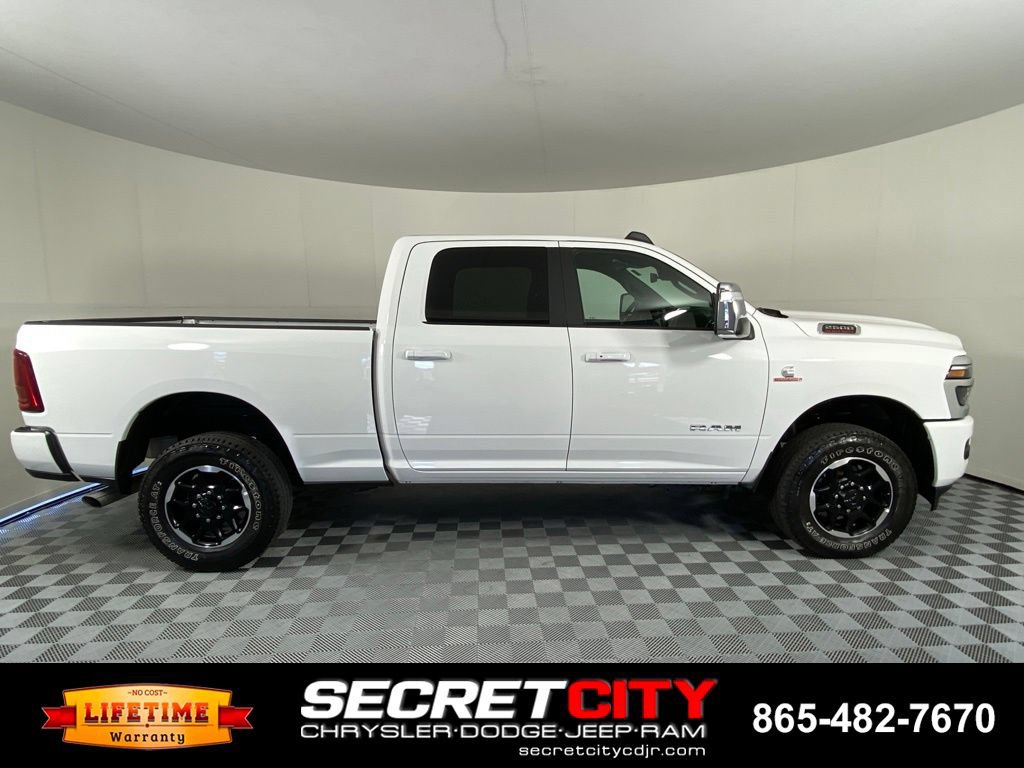 Used 2026 RAM 2500 Laramie AWD/4WD image 8