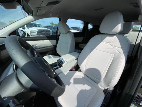 New 2026 Hyundai Tucson SE FWD image 19