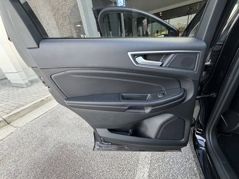 Used 2024 Ford Edge Titanium image 16