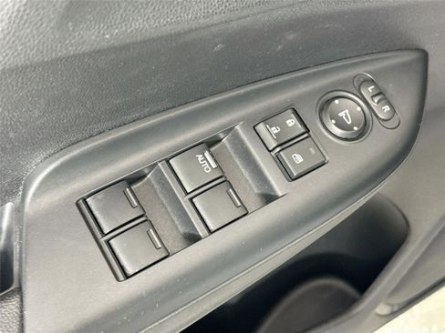 Used 2018 Honda Fit EX image 27