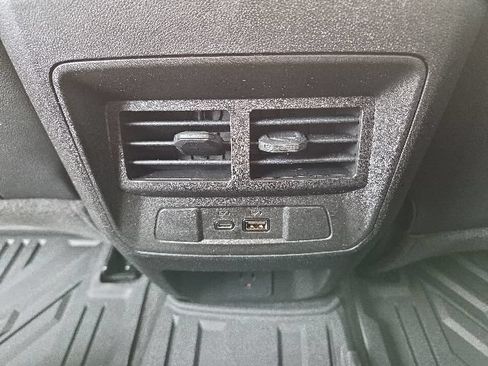 New 2026 Chevrolet Colorado LT w/ LT Convenience Package AWD/4WD image 52