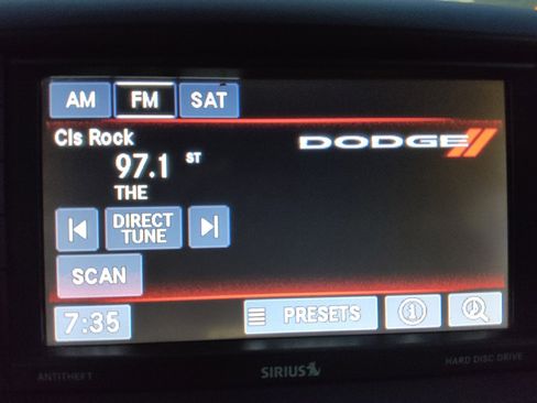 Used 2017 Dodge Grand Caravan SXT image 25