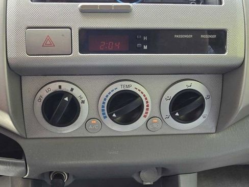Used 2006 Toyota Tacoma PreRunner RWD image 21