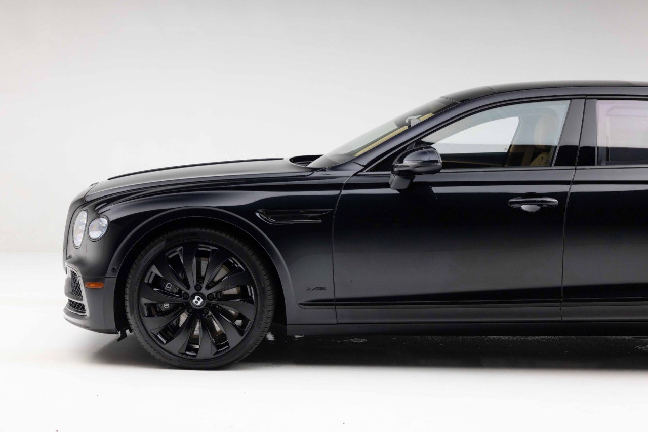 Used 2022 Bentley Flying Spur W12 AWD/4WD image 23
