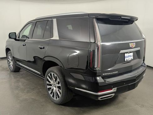Used 2025 Cadillac Escalade Premium Luxury Platinum image 5