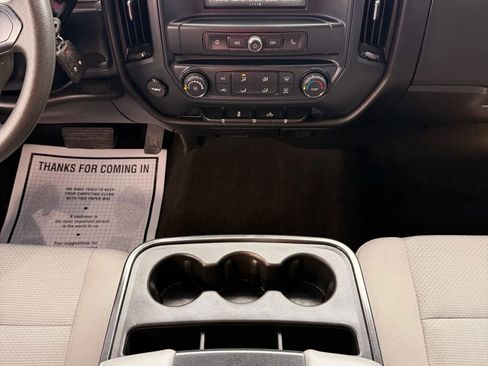 Used 2018 Chevrolet Silverado 1500 Custom image 20