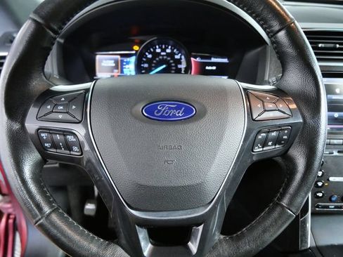 Used 2016 Ford Explorer Limited w/ Equipment Group 301A AWD/4WD image 24