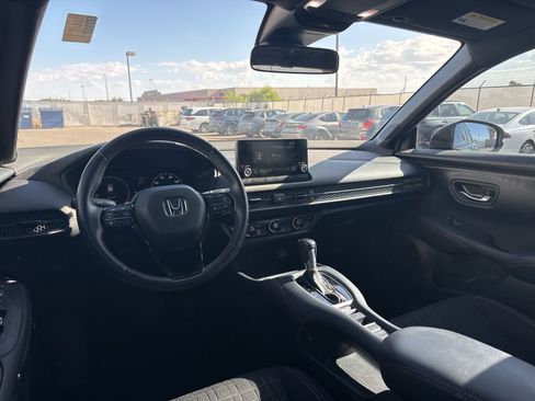 Used 2024 Honda HR-V Sport image 8