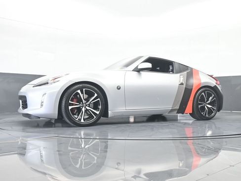 Used 2020 Nissan 370Z w/ Sport Package image 51