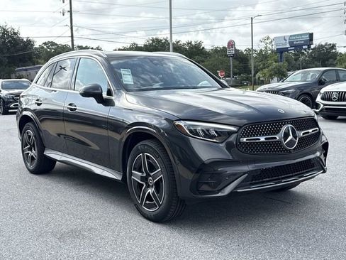 New 2025 Mercedes-Benz GLC 300 4MATIC image 2