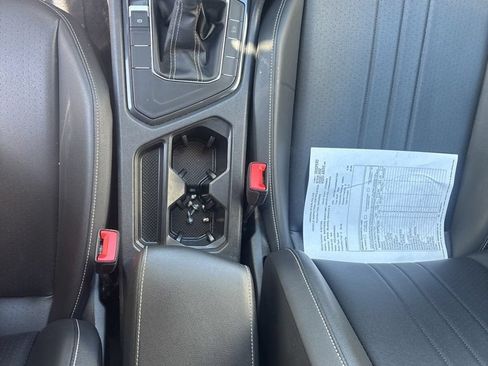 Used 2024 Volkswagen Tiguan SE FWD image 13
