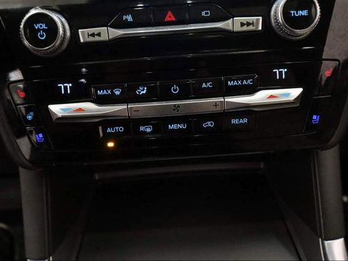 Certified 2021 Ford Explorer Platinum w/ Equipment Group 601A image 14