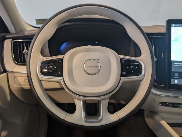 Used 2026 Volvo XC90 B6 Plus w/ Protection Package Premier AWD/4WD image 15