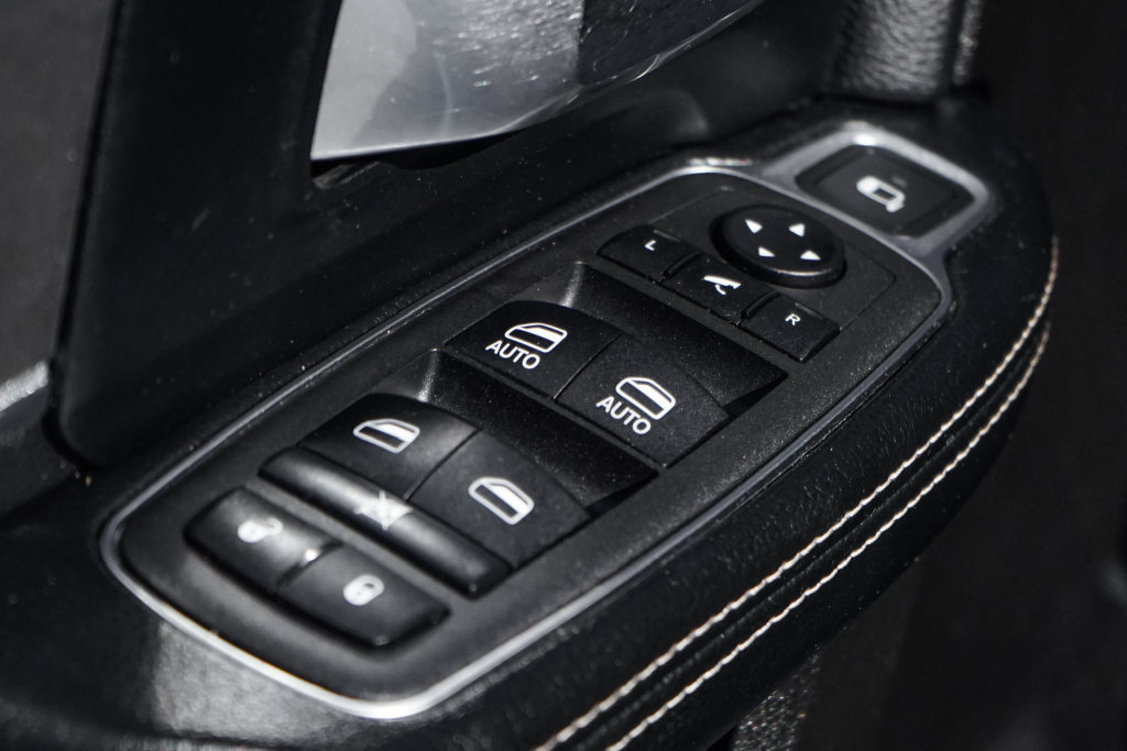 Used 2022 RAM 2500 Laramie AWD/4WD image 19