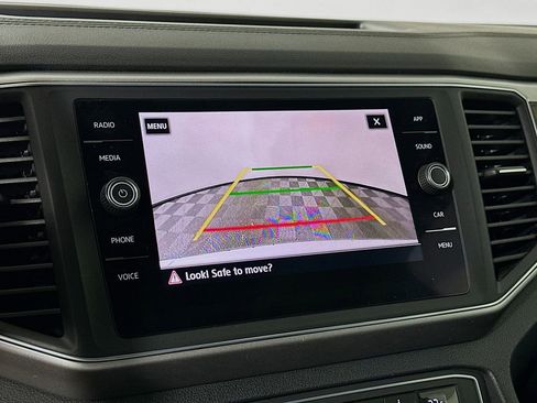 Used 2018 Volkswagen Atlas SE image 23