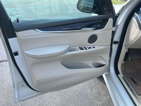 Used 2016 BMW X5 xDrive50i AWD/4WD image 22
