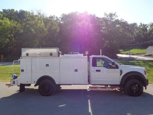 Used 2019 Ford F550 4x4 Regular Cab Super Duty image 9