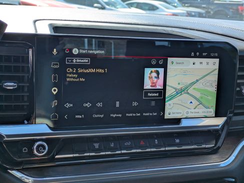 Used 2025 GMC Sierra 2500 SLT image 22