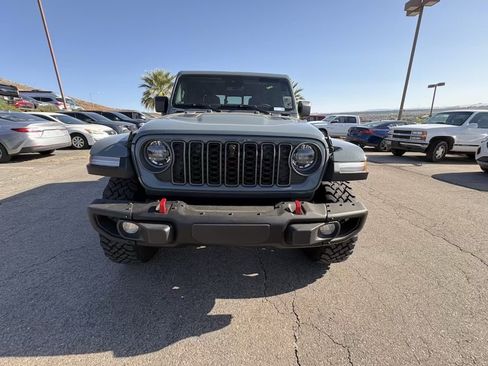 Used 2025 Jeep Gladiator Rubicon image 8