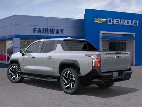 New 2025 Chevrolet Silverado EV RST AWD/4WD image 39