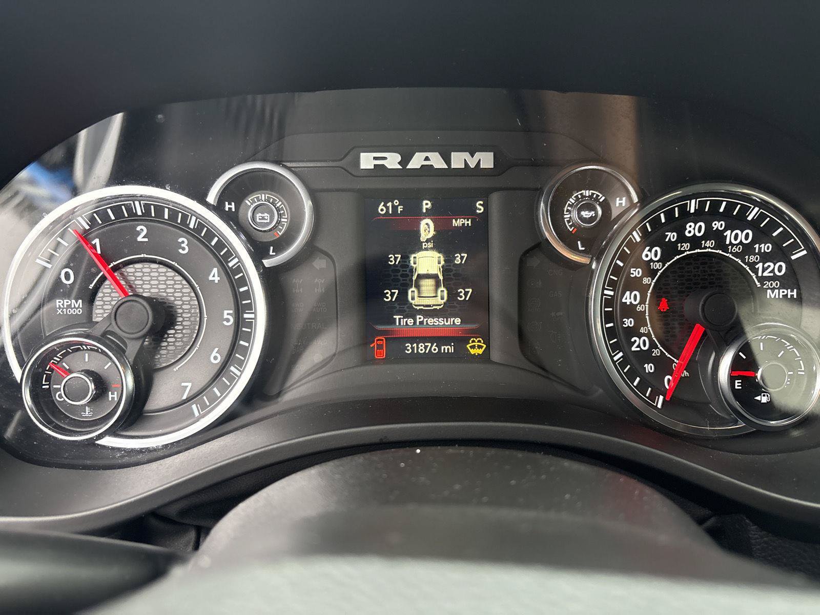 Used 2023 RAM 1500 Big Horn AWD/4WD image 15
