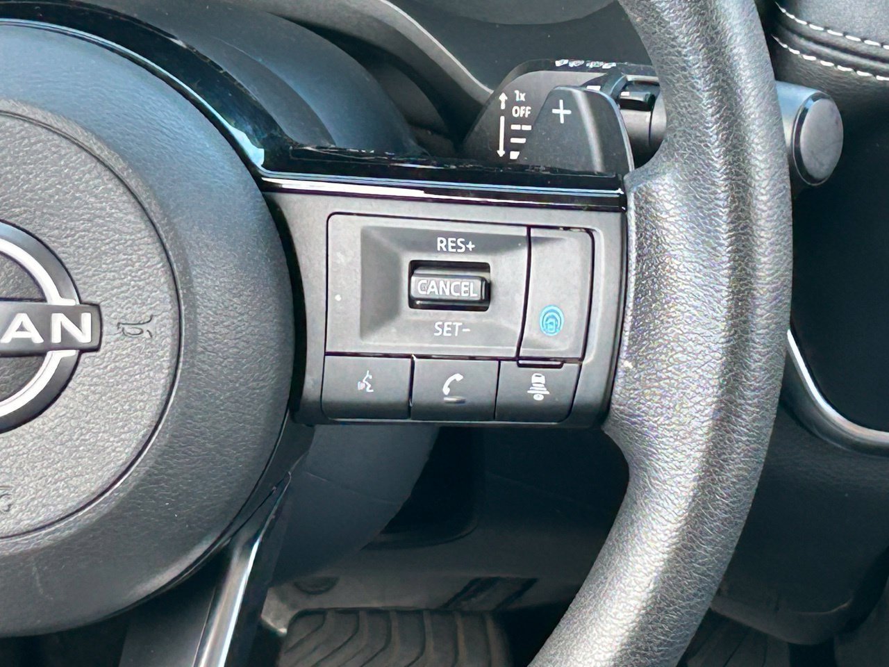 Certified 2023 Nissan Rogue SV FWD image 22