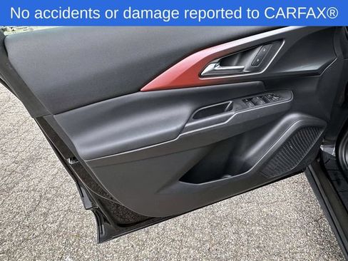 Certified 2024 Chevrolet Equinox EV RS FWD image 18