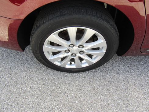 Used 2014 Buick LaCrosse FWD image 11