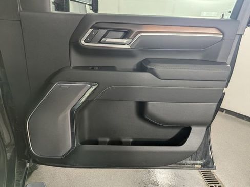 Used 2025 GMC Sierra 2500 Denali w/ Technology Package AWD/4WD image 20
