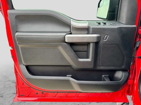 Used 2016 Ford F150 XLT w/ Equipment Group 302A Luxury AWD/4WD image 24