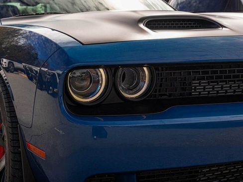 Used 2021 Dodge Challenger SRT Hellcat Redeye RWD image 33