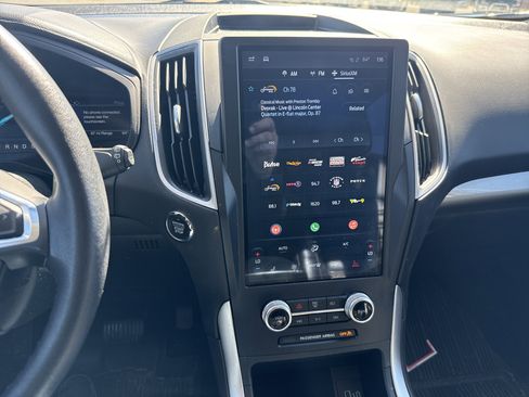 Used 2023 Ford Edge SEL image 24