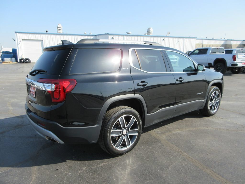 Certified 2022 GMC Acadia SLT w/ Preferred Package FWD image 6