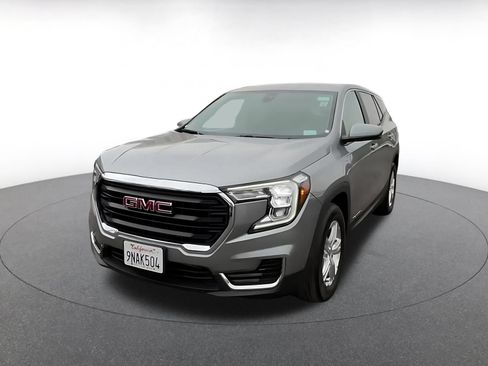 Used 2024 GMC Terrain SLE FWD image 5