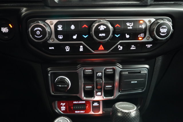 Used 2021 Jeep Gladiator Mojave AWD/4WD image 31