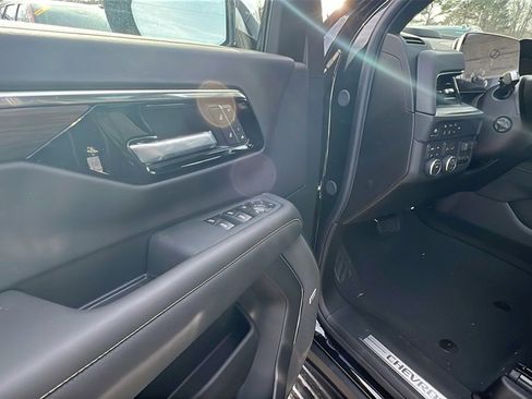 New 2026 Chevrolet Suburban Premier w/ Sun And Tow Package image 12