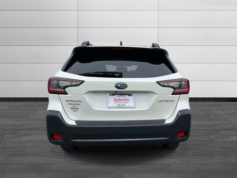 Certified 2025 Subaru Outback Premium w/ Popular Package #1A AWD/4WD image 4