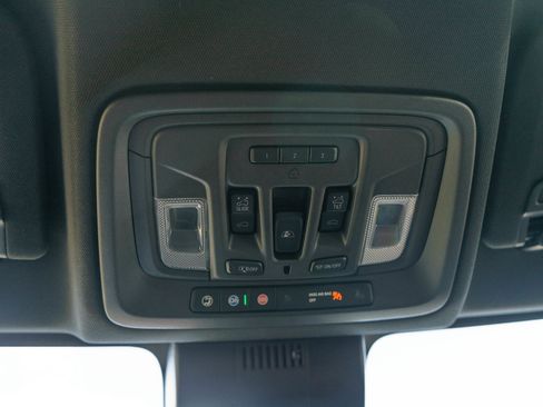 Used 2023 GMC Sierra 1500 AT4 w/ Technology Package AWD/4WD image 26